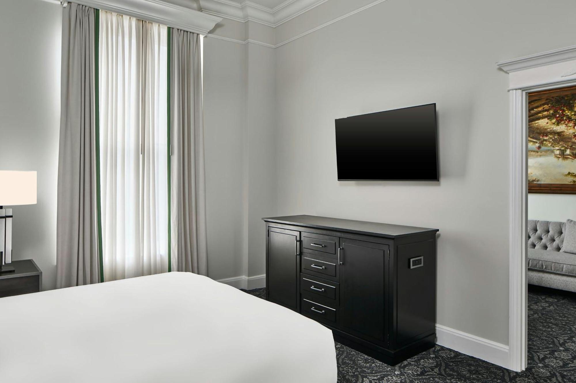 Le Pavillon, New Orleans, A Tribute Portfolio Hotel Dış mekan fotoğraf